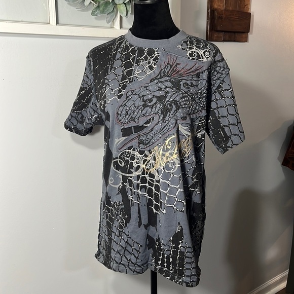 McDagger Men’s All Over Snake Design T-shirt Distressed Detail size Medium - Picture 1 of 9